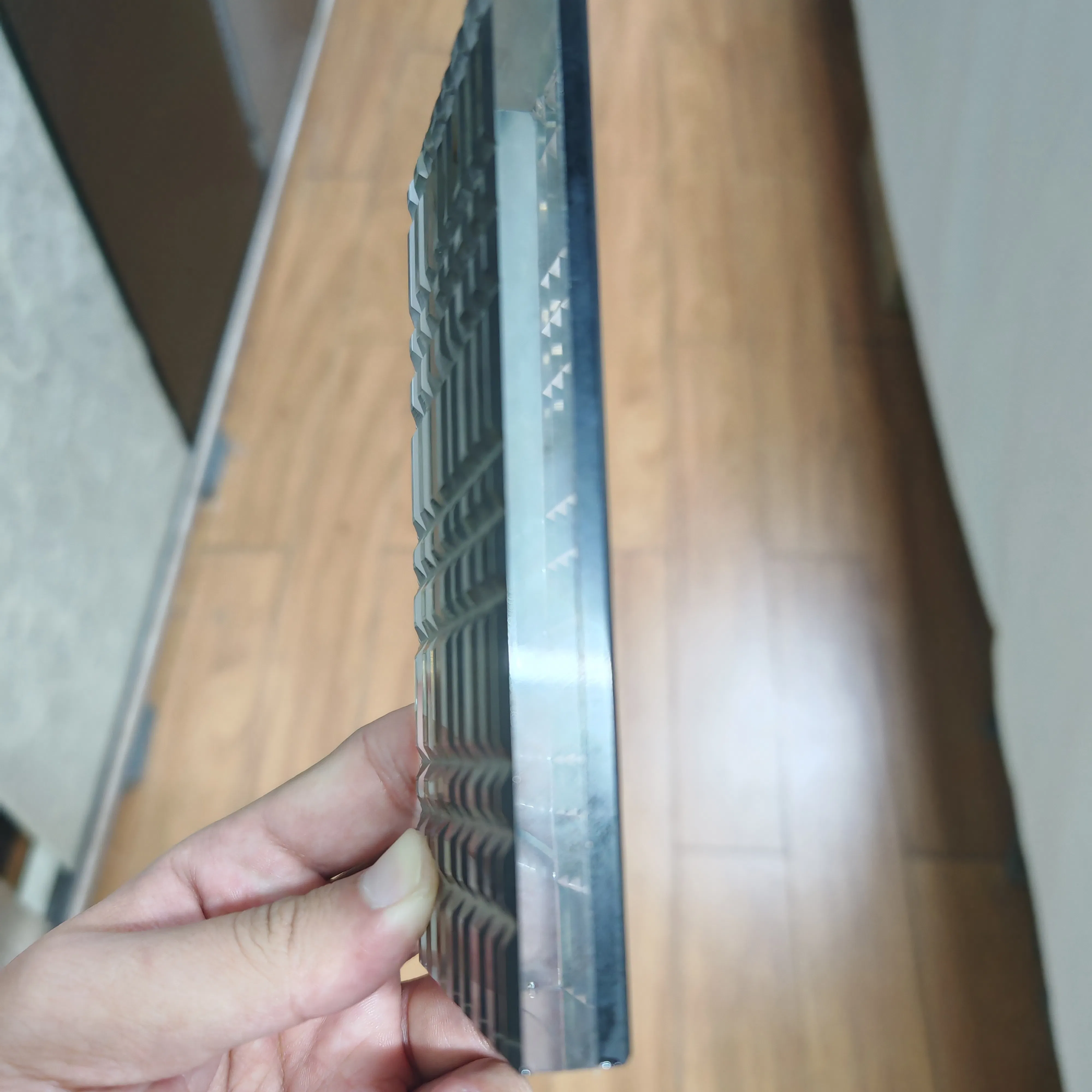Elegant Laminated Glass with Fabric Membrane for Stylish Interiors