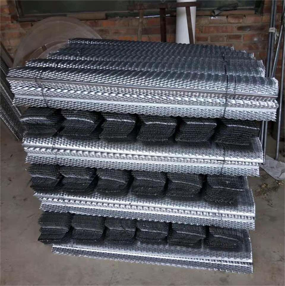 Durable Galvanized Steel Corner Bead for Wall Plastering Protection