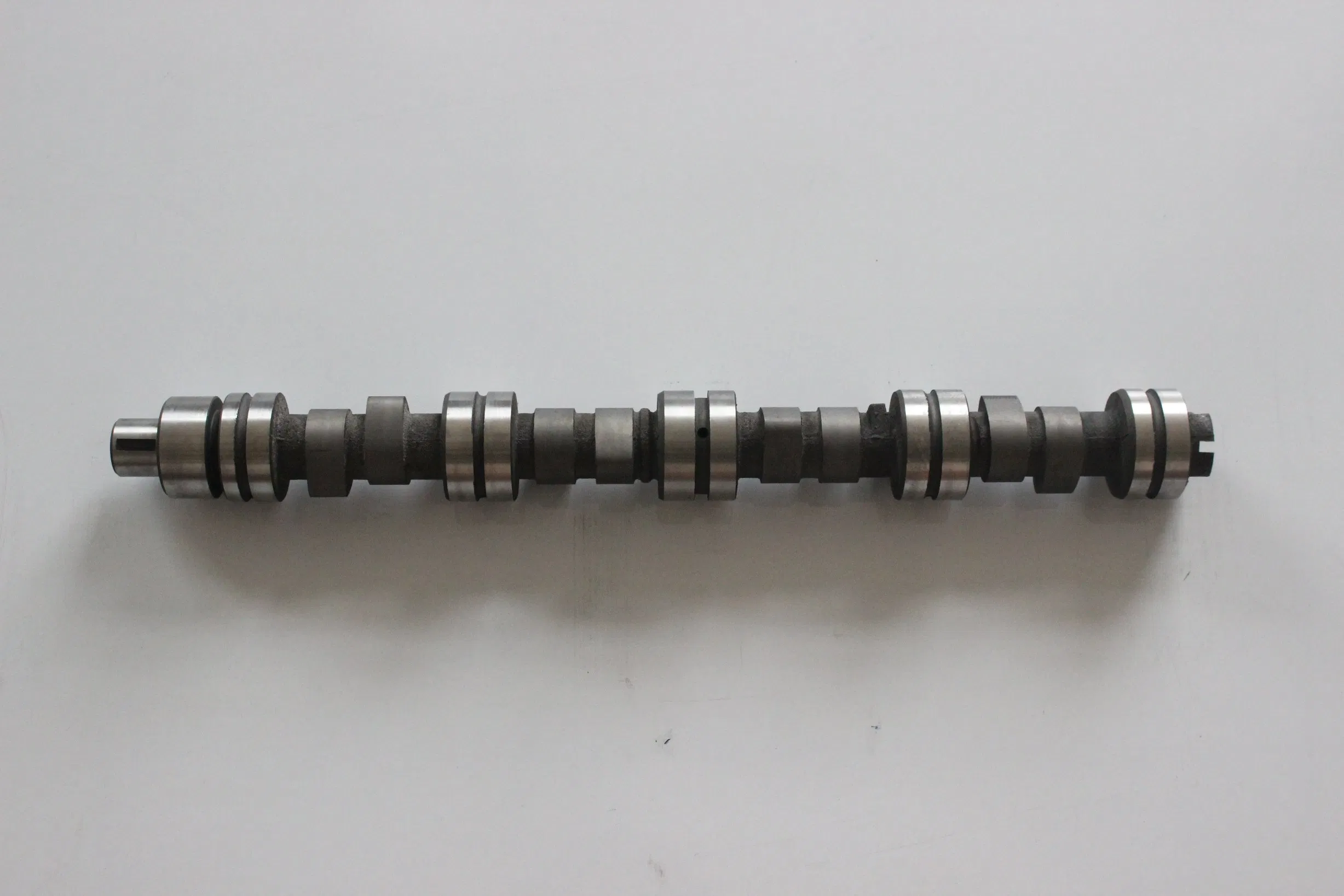 Распредвал для двигателя Toyota 3L/5L, OEM 13501-54060