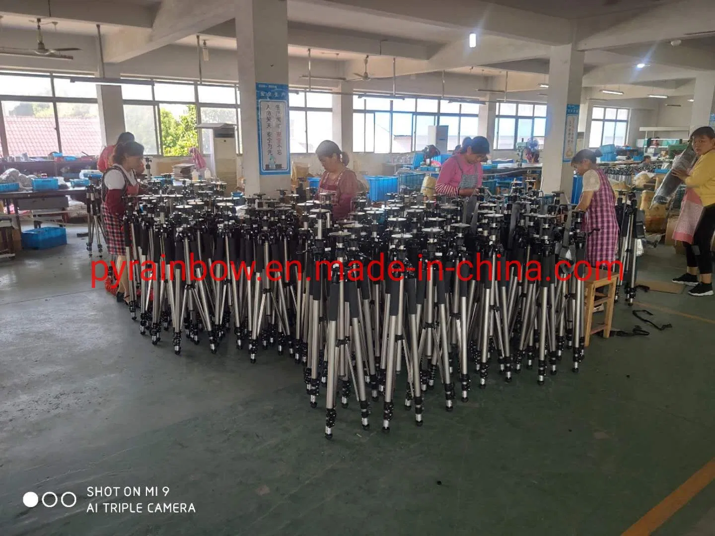 Photographic Light Duty Tripod (60/145)