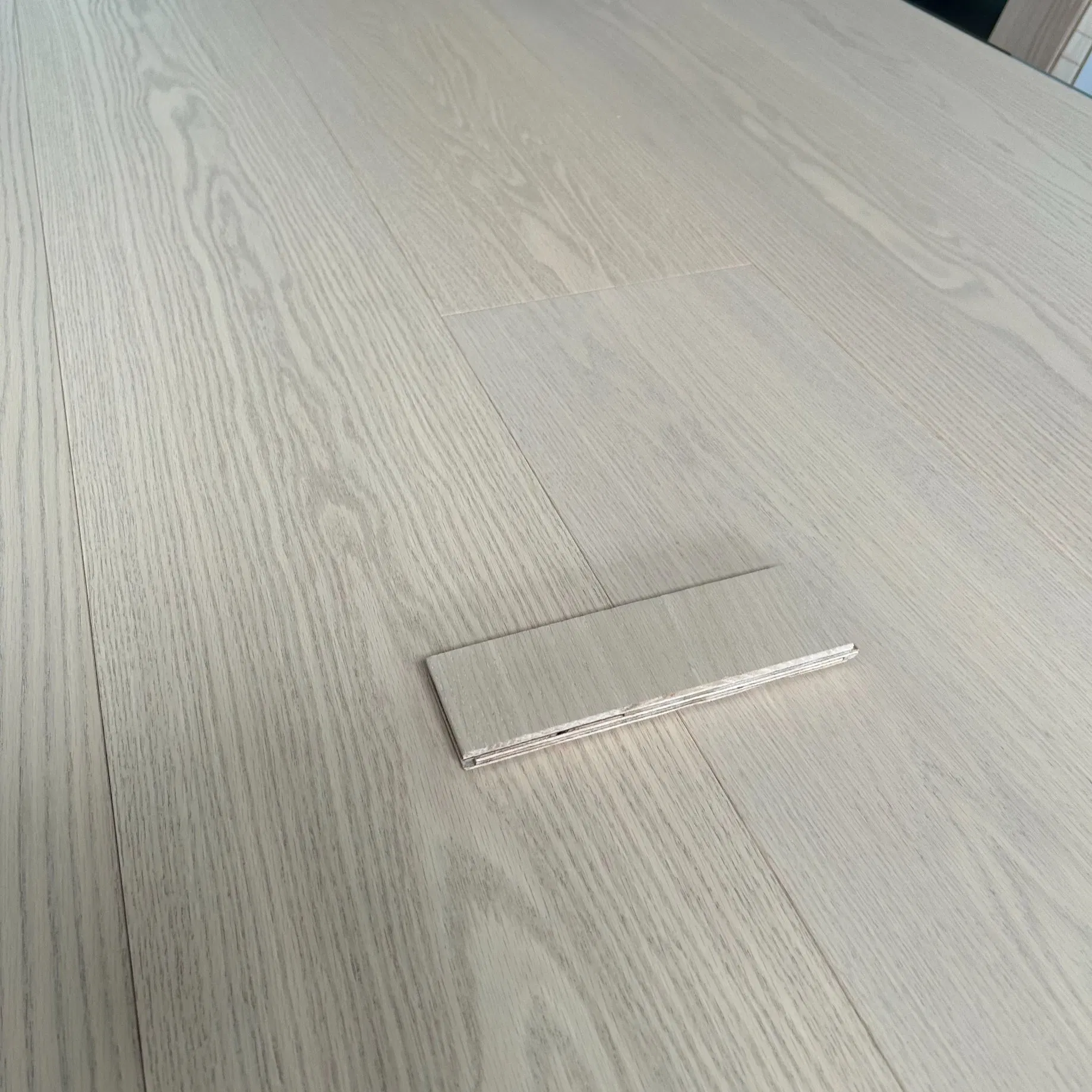 Oak Engineered Flooring Engineered Oak Flooring 3mm Wear Layer Wood Flooring European White Oak UV Lac