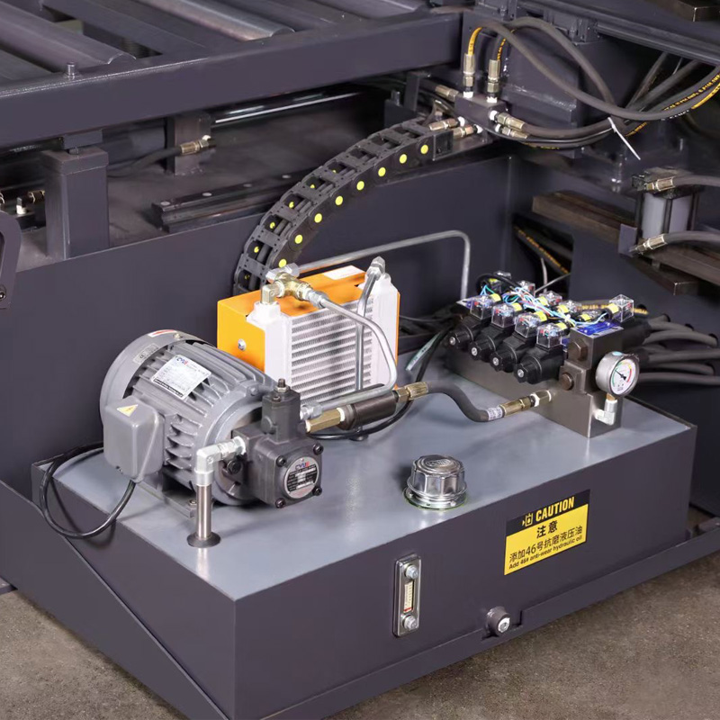 Станок ленточнопильный горизонтальный автоматический по металлу 350 мм