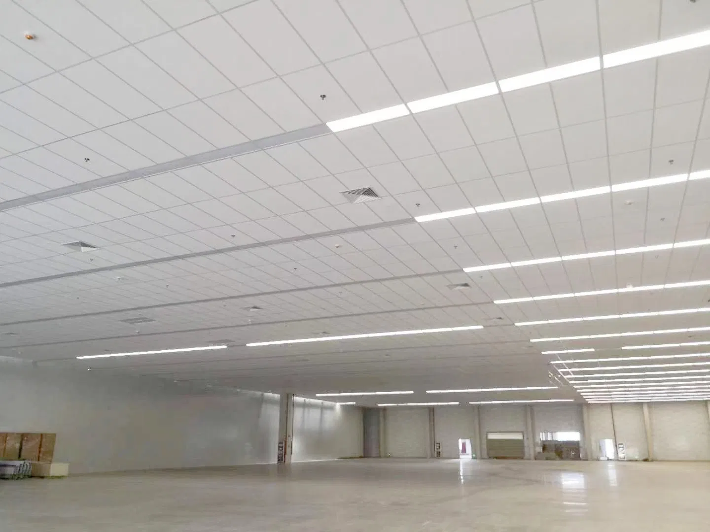 Eco-Friendly Soundproofing Ceiling Acoustic Rockwool Insulation Suspended Ceiling Tiles for Factory/Plant Roofs