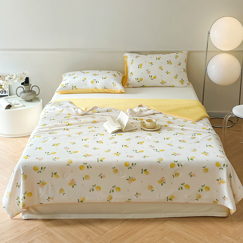 Cartoon-Themed Summer Blanket Colorful and Cute Cooling Blanket for Little Ones