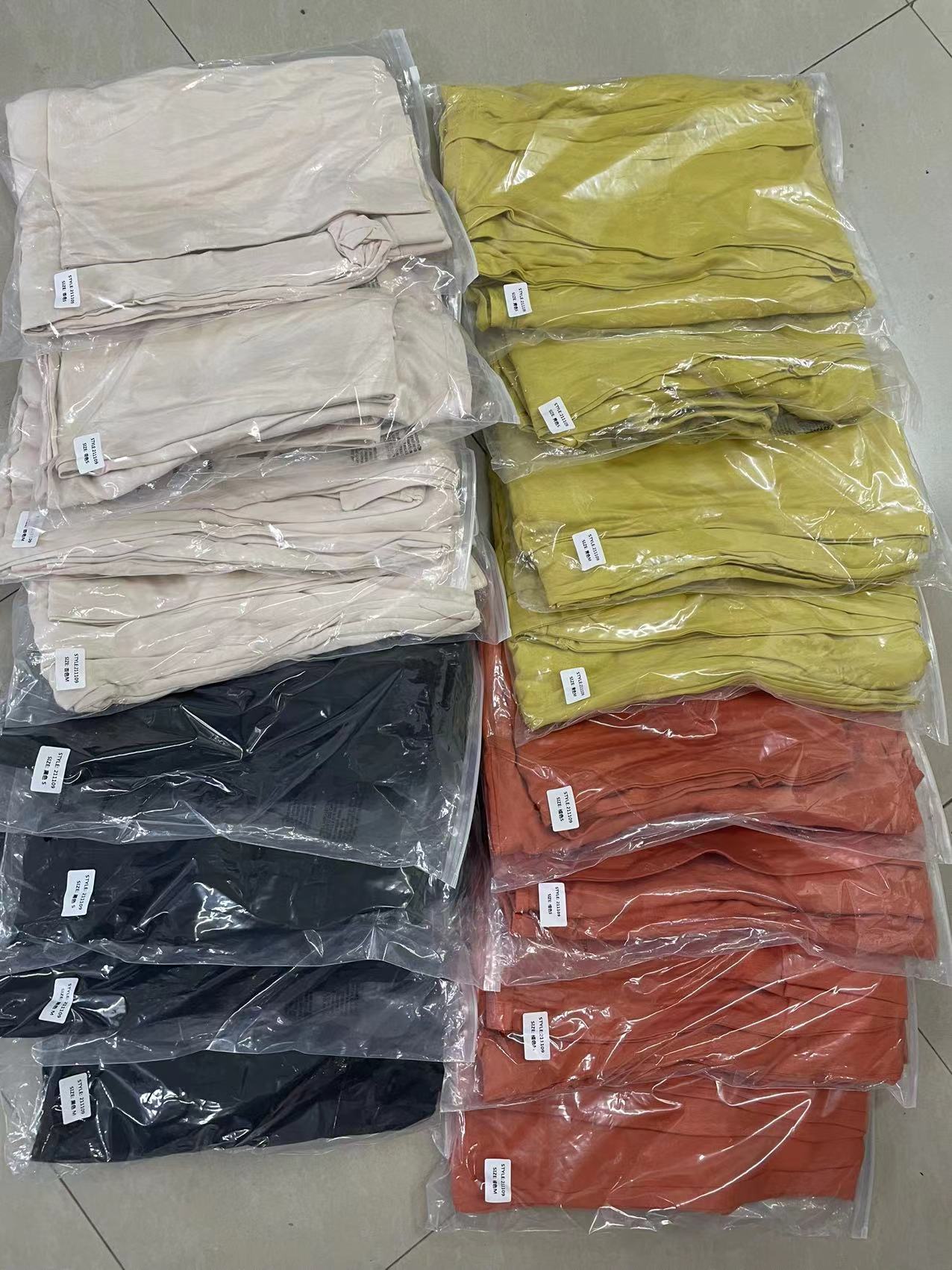 Комплект женский летний брюки широкие с кисточками и топ короткий