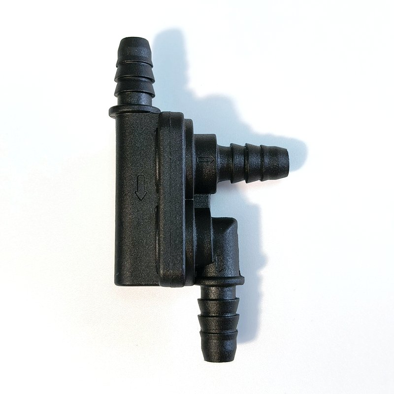 Быстросъёмный штуцер для маслопровода, универсальный