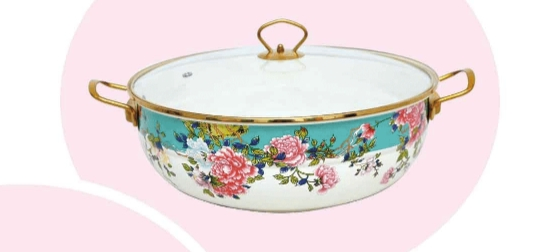 The Saudi Enamel Pot Can Be Seen in Phnom Penh
