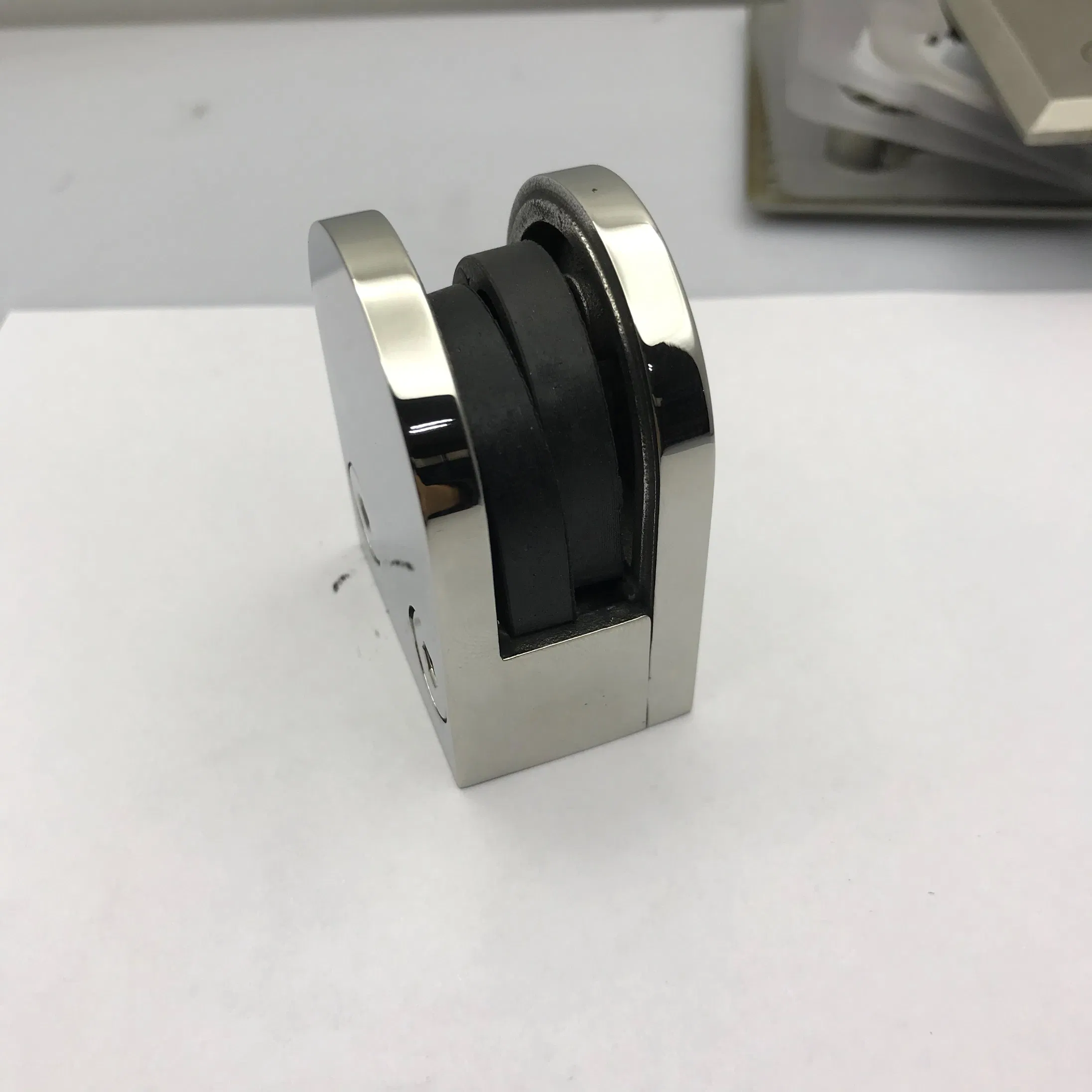 Hot-Sale Glass Balustrade Stair Railing Clamp Wall Mounted Post Glass Clip Stainless Steel Glass Clamp