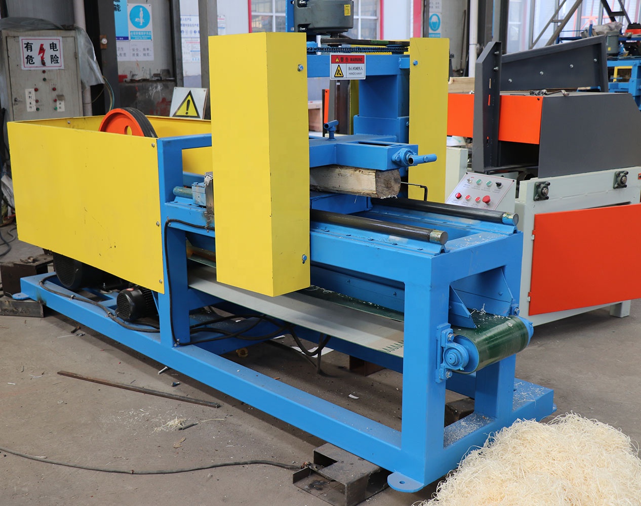 Ленточная пила для резки дерева и шерсти универсальная