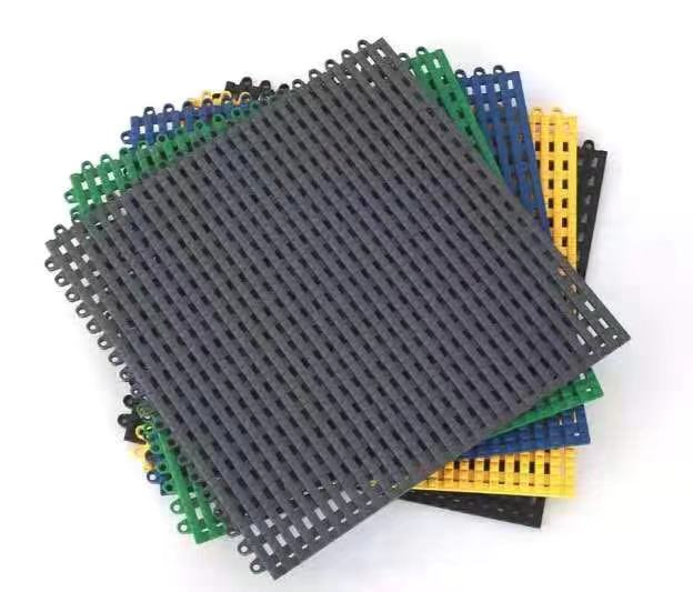 Модульная ПВХ плитка для гаража, 500x500 мм, зеленая