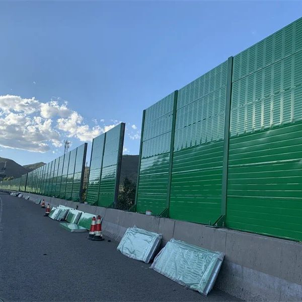 Galvanized + Powder Painted Sound Barrier Long Service Life