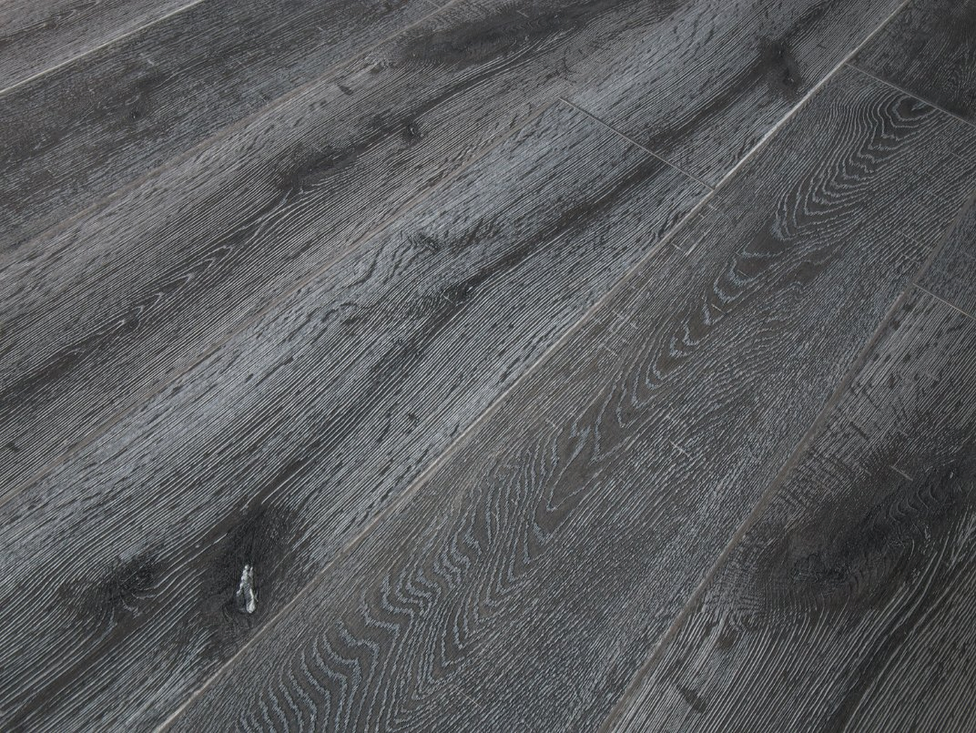Laminate Flooring with Wax