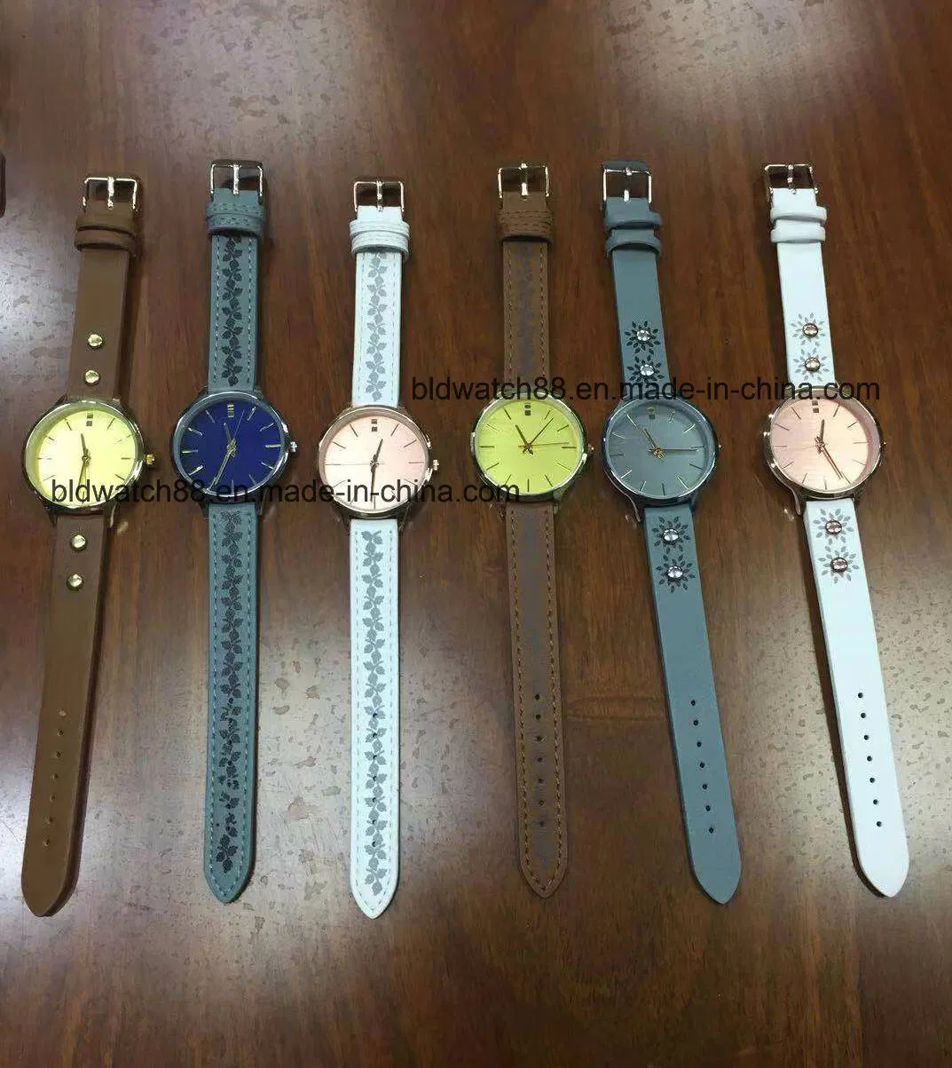 Custom Ladies Alloy Quartz Fashion Wrist Watch for Gift