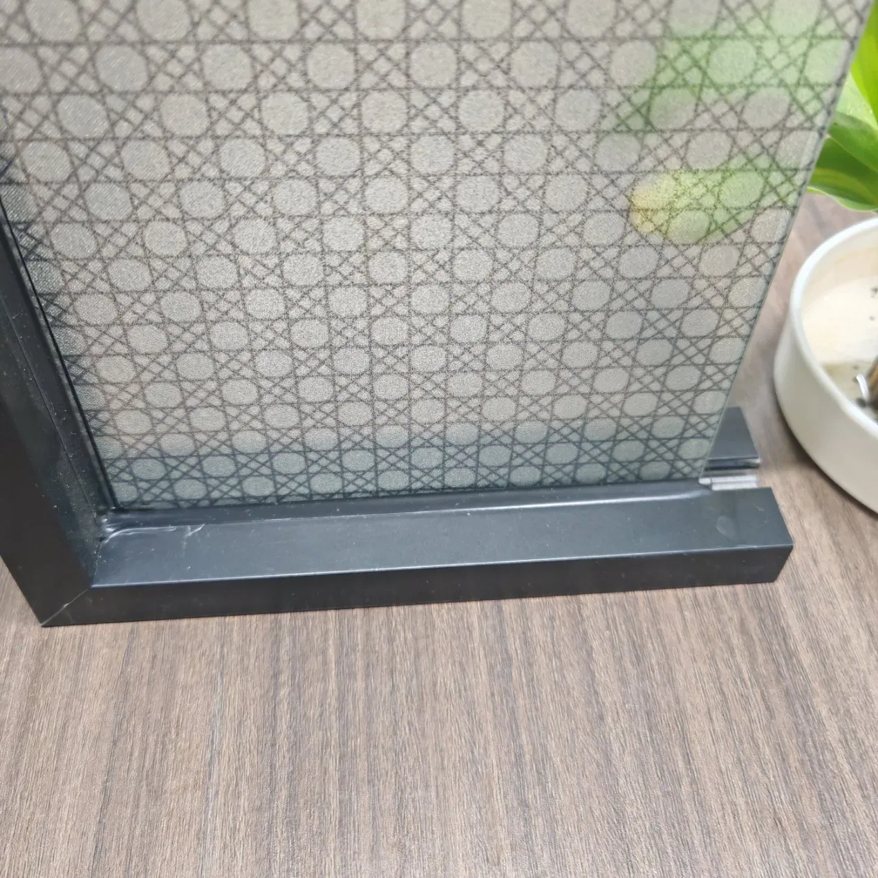 Stylish Laminated Glass Panels for Modern Interior Design