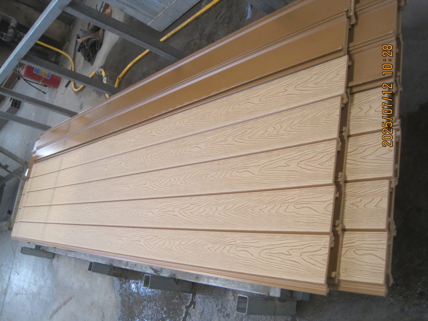 High Quality Outdoor Wood Plastic Composite Plastic Floor Decking