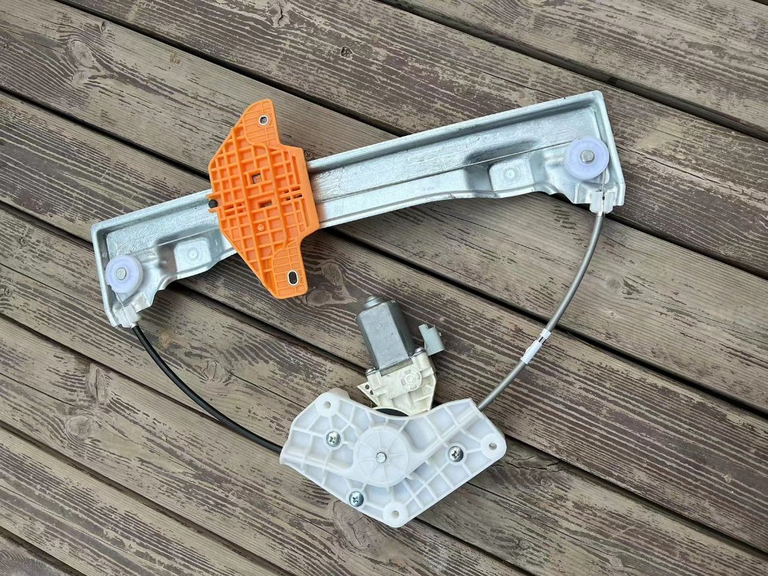 Автозапчасти для BAIC: кузовные аксессуары и комплектующие