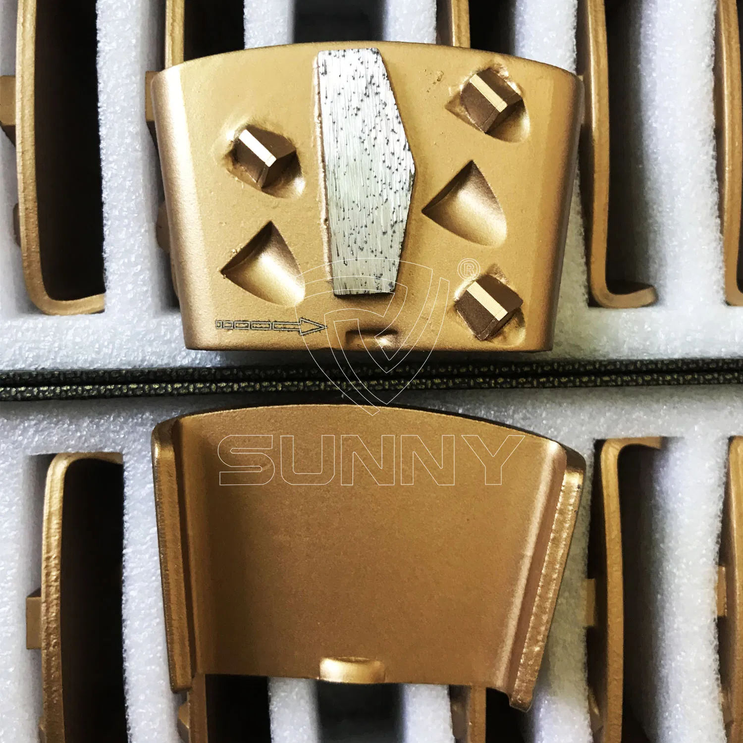 Алмазный сегмент PCD для HTC машин