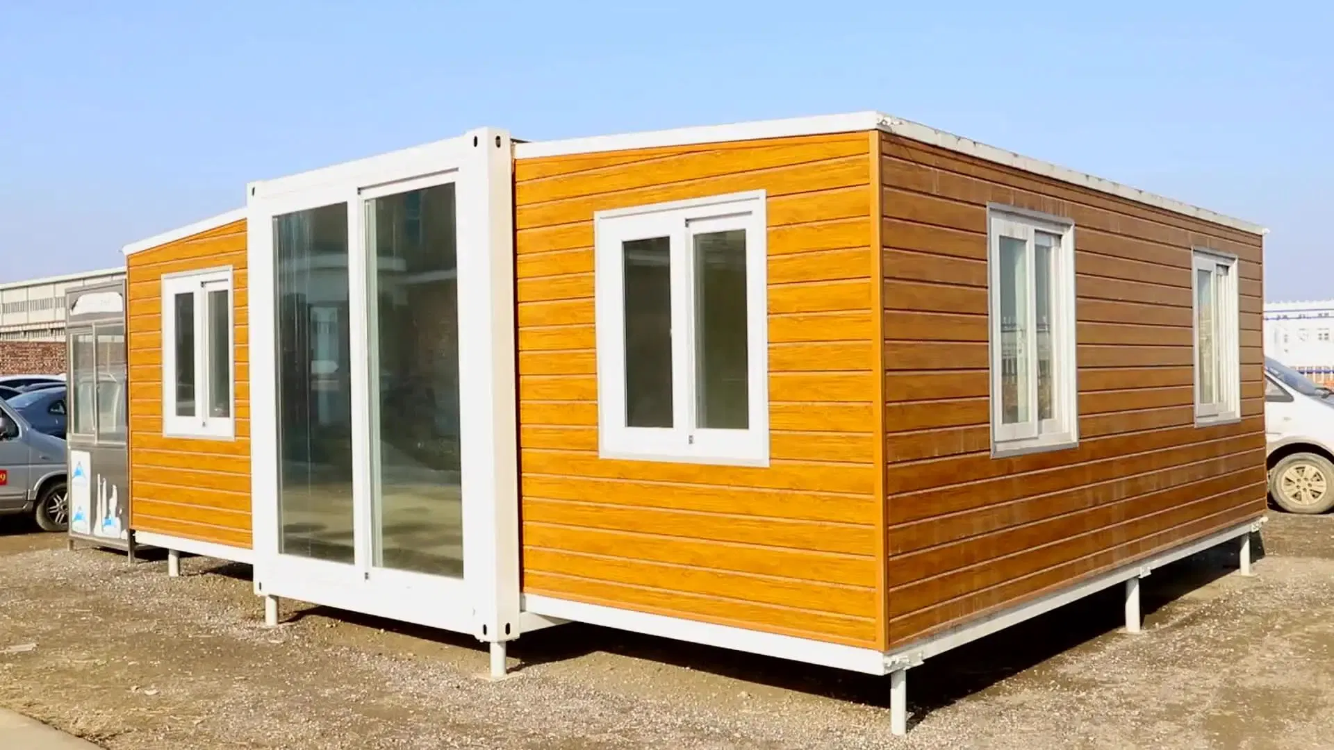 Modular Living Modern Design Expandable Container House Prefab Container Apartment Kit Price