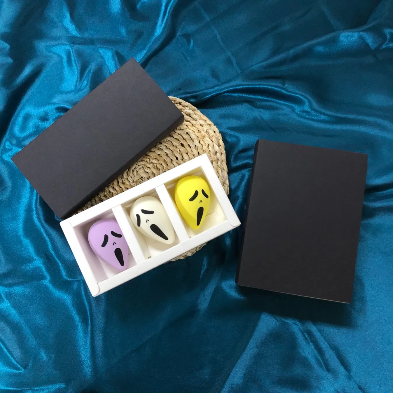 Hot Selling Grimace Shape Printed Makeup Sponges Customizable Beauty Cosmetics Use Non Latex Halloween Makeup Sponge