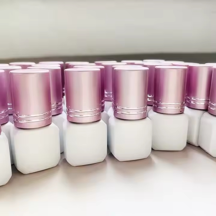 Eyelash Glue 0.5-1s Fast Drying Super Eyelash Extension Glue Supplies Makeup Private Label Lash Glue