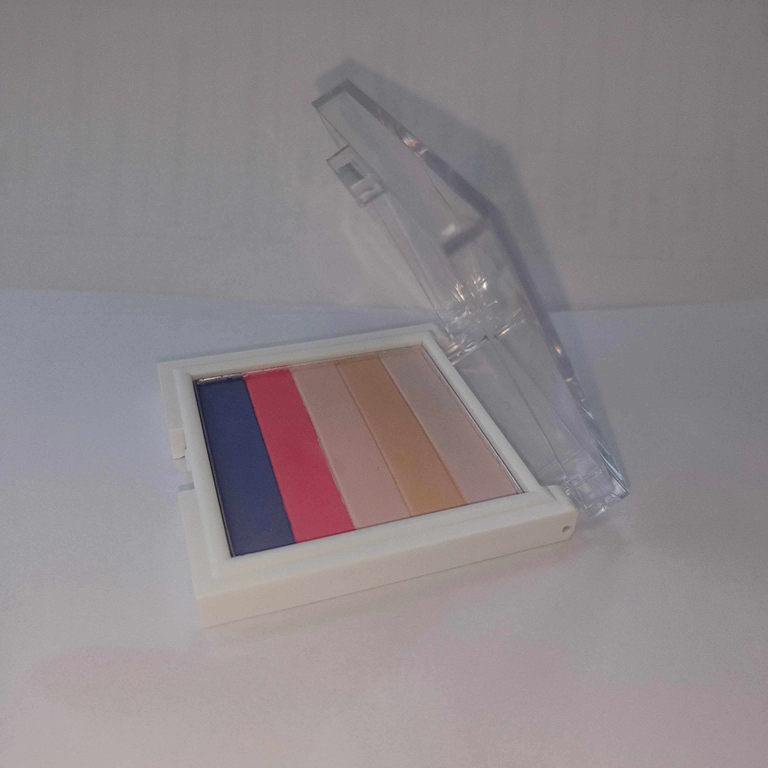 Glamourous Eye Shadow Palette for Stunning Makeup Looks