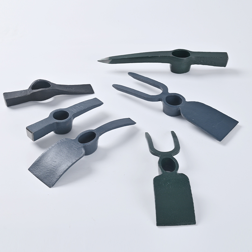 Durable High Carbon Steel Garden Pick with Ergonomic Plastic Handle