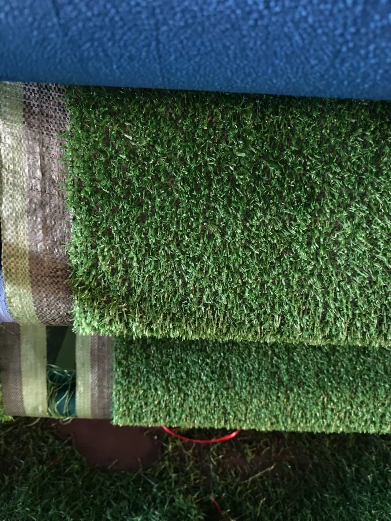 Lush Green Artificial Grass Sunshade for Outdoor Spaces