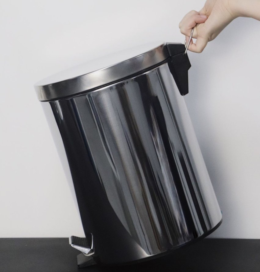 Мусорное ведро с педалью из нержавеющей стали