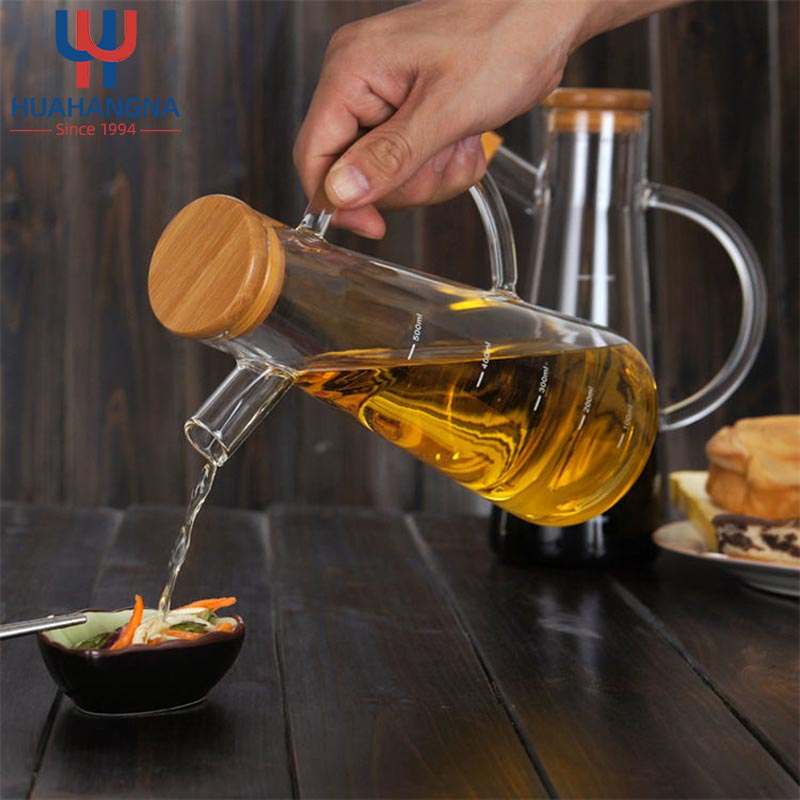 Стеклянная масленка с бамбуковой крышкой