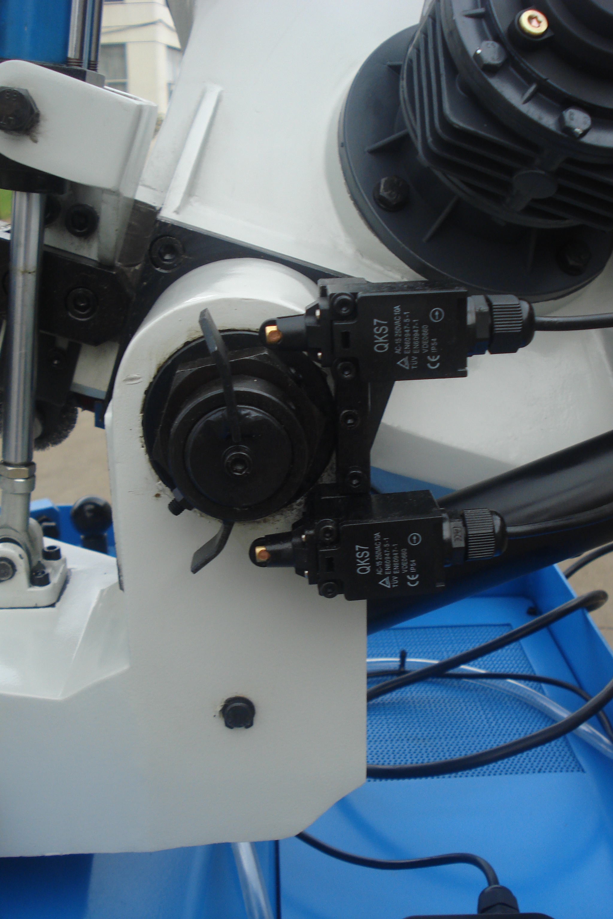 Станок ленточнопильный по металлу BS-315GH