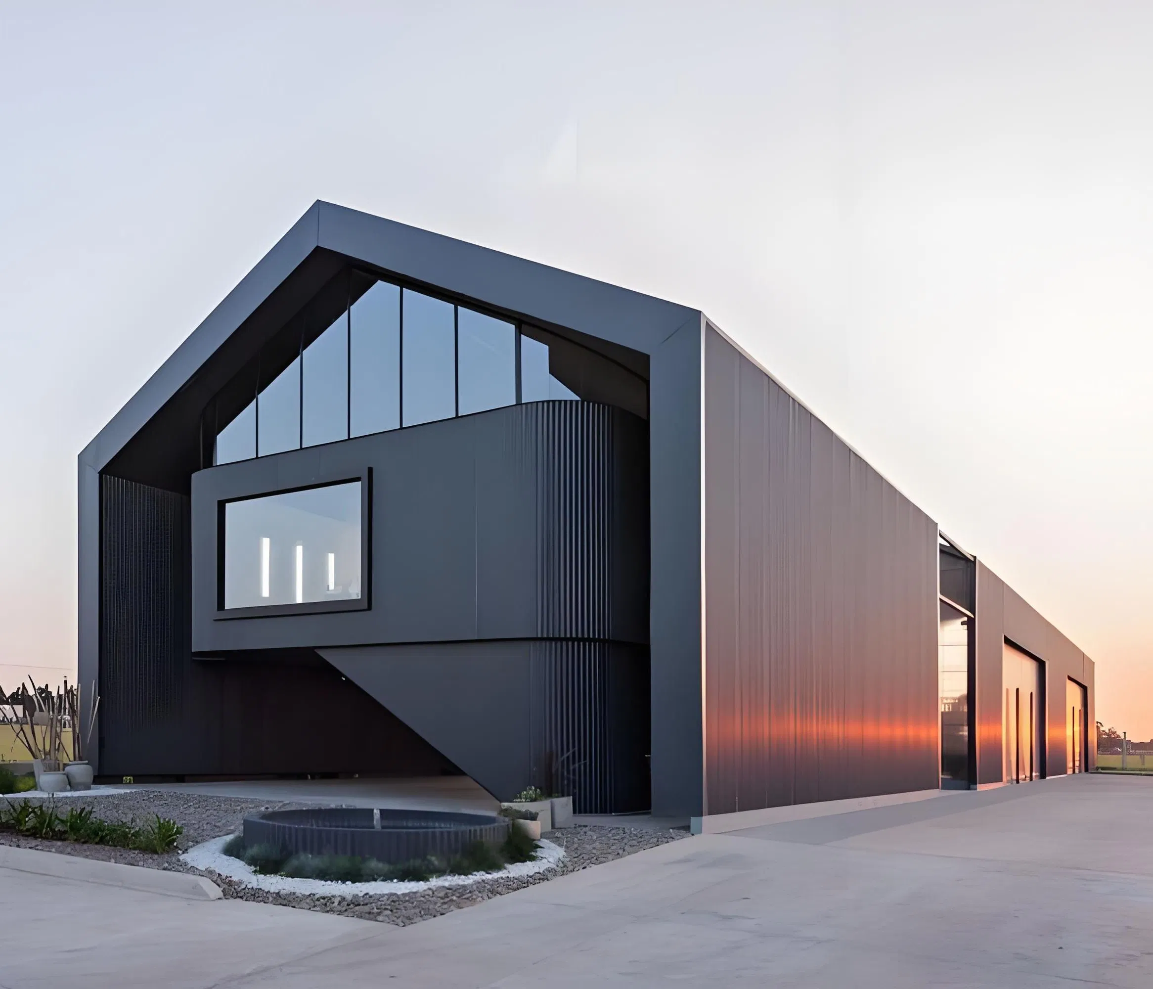 Innovative Design & Rapid Manufacturing Anti-Rust Earthquake Resistant Steel Structure Frame for Steel Structure Building
