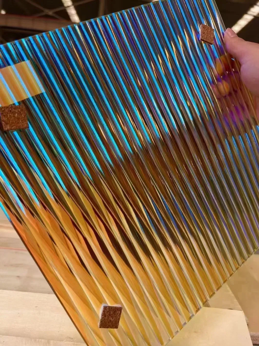 4mm-10mm Tempered Dichroic Tinted Moru Fluted Reeded Corrugated Patterned Textured Glass