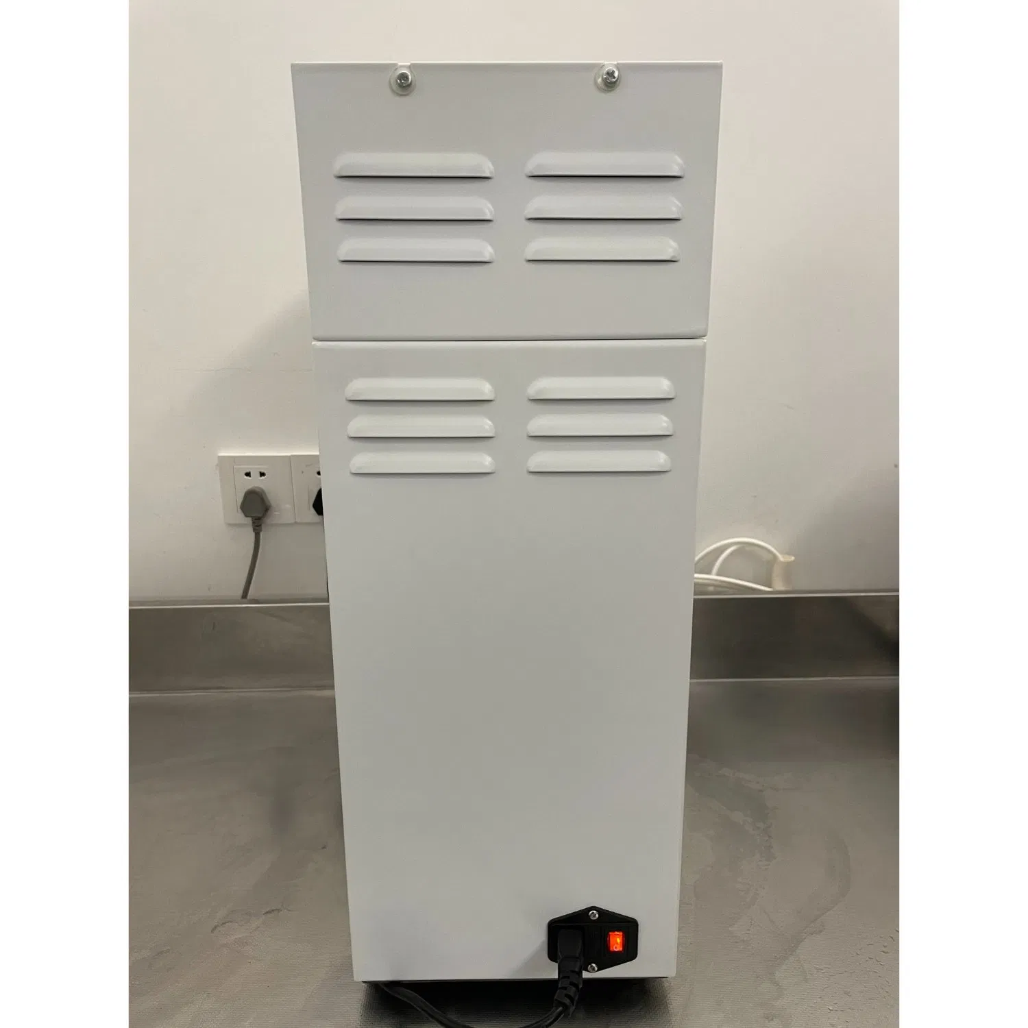 Commercial Automatic White Can Sealing Machine (QLS-180A-180W-220V/50Hz)