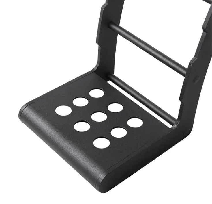 Складная противоскользящая лестница для обслуживания шин и колес грузовиков