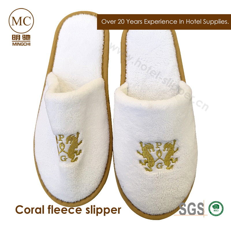 Мягкие тапочки из кораллового флиса для отелей
