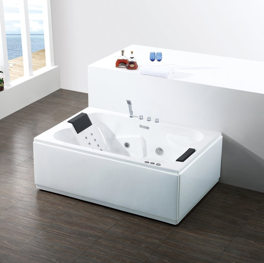 Акриловая отдельностоящая ванна с краном для замачивания