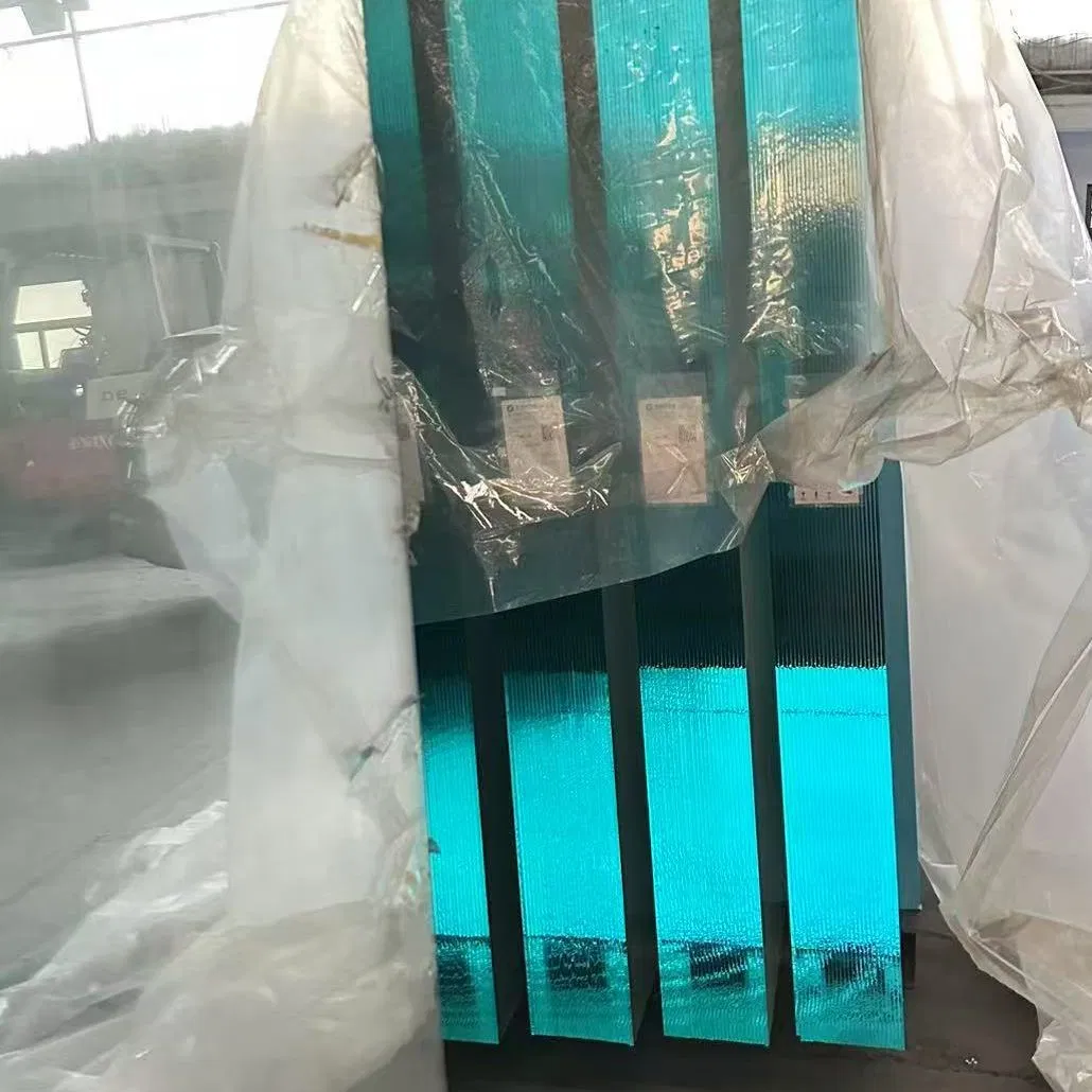 Листовое стекло 4-19 мм для окон и строительства