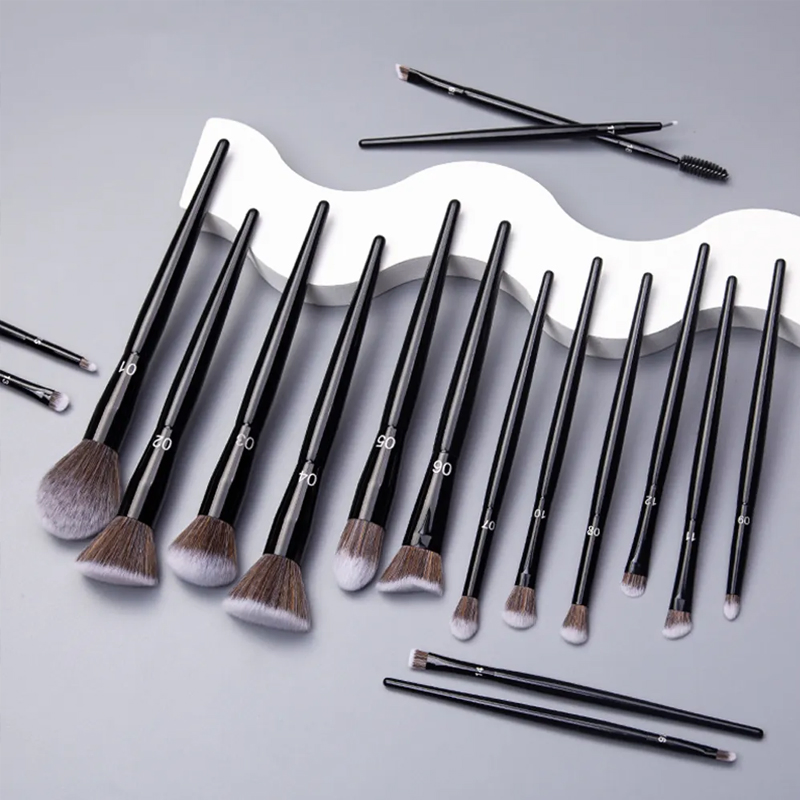 18PCS Factory Wholesale High Quality Foundation Brush Beauty Products Cosmetic Makeup Brush