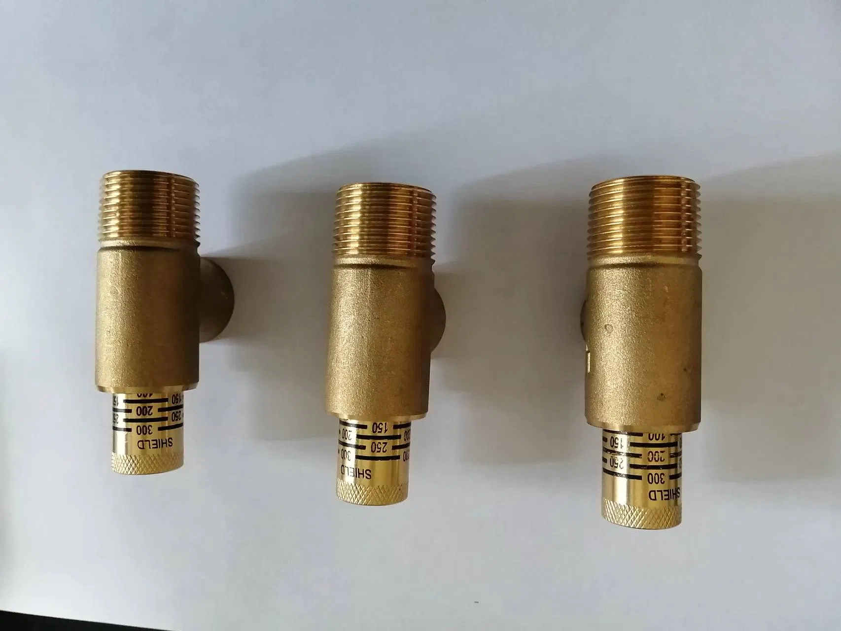 Предохранительный клапан 1/2" с регулировкой