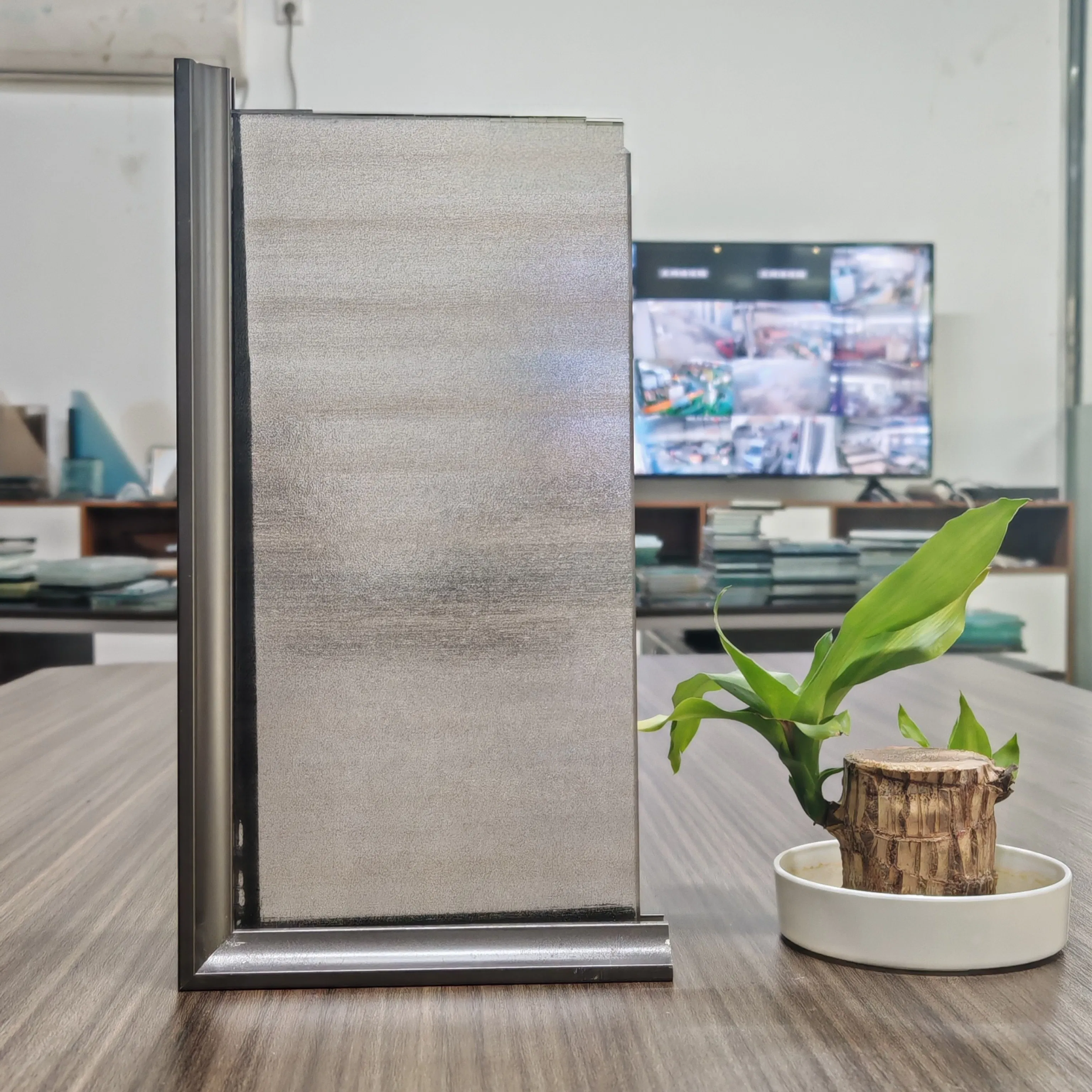 Decorative Artistic Glass Solutions with Durable Laminated Glass