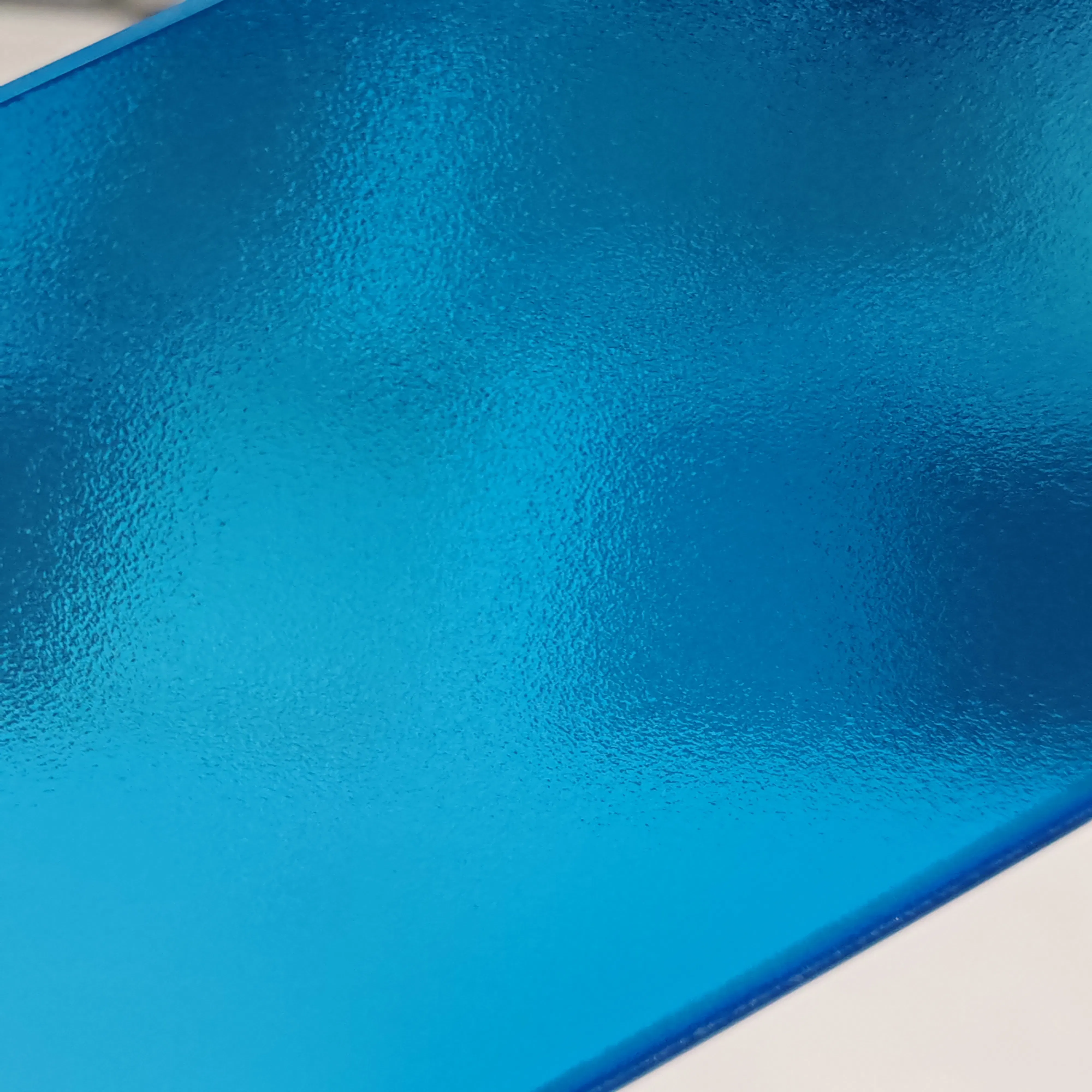 Stylish Panels with Modern Artistic Glass for Your Home