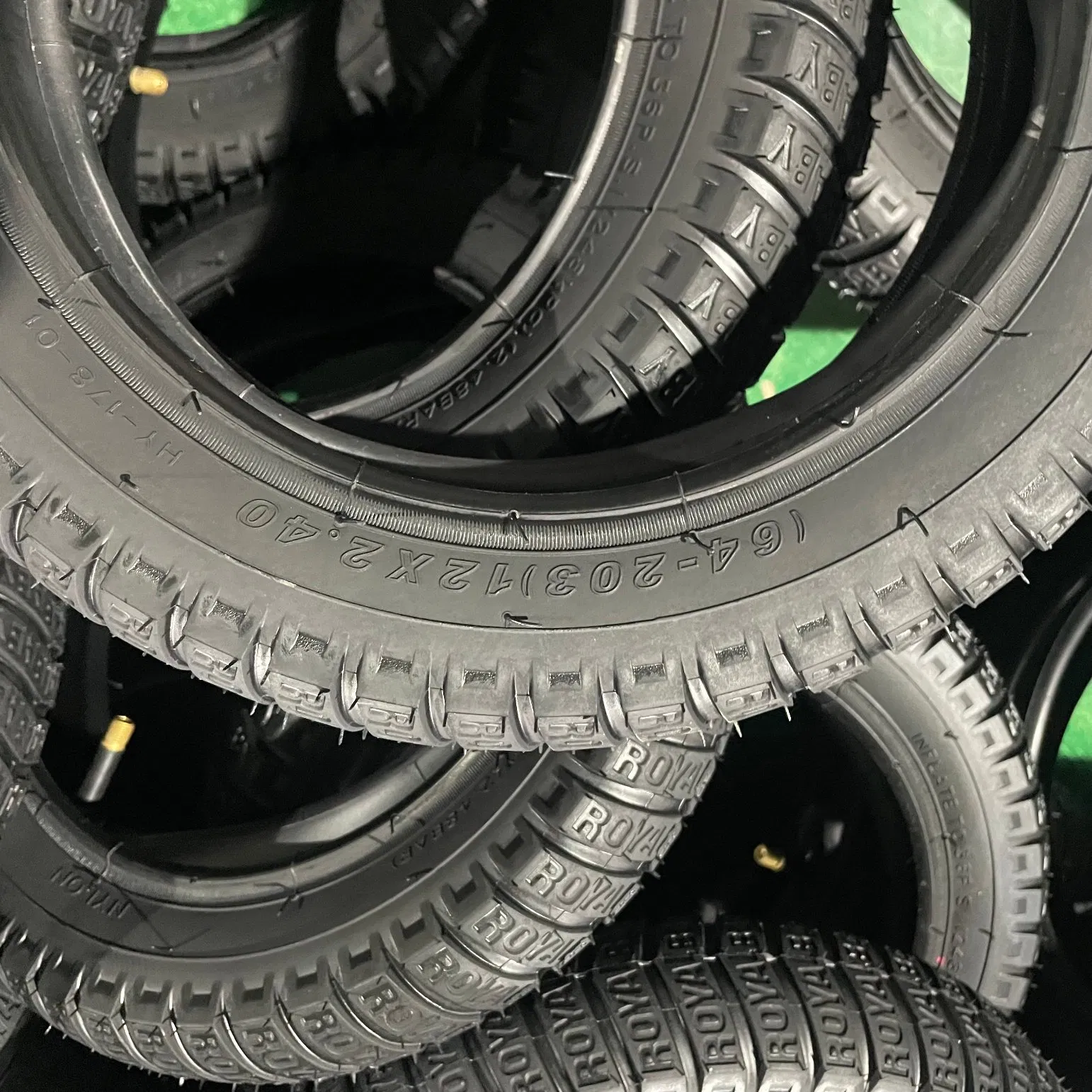 Шина велосипедная горная 24x1.75, устойчивая к проколам