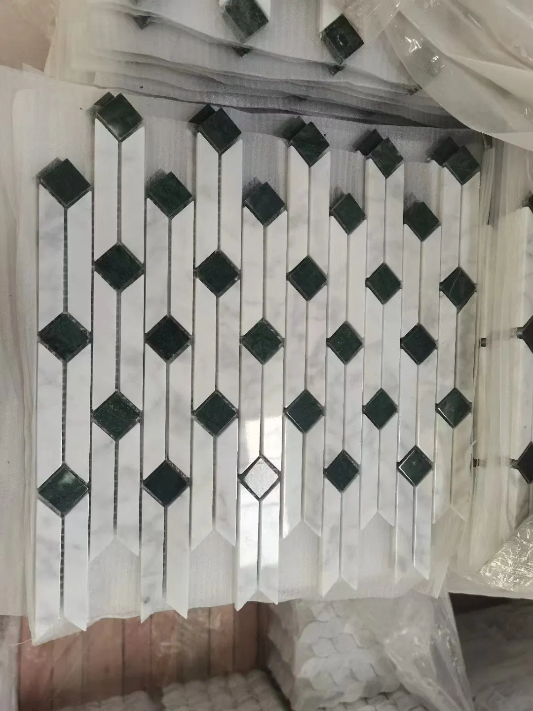 Mosaic Tiles for Wall Cladding and Flooring Decoration