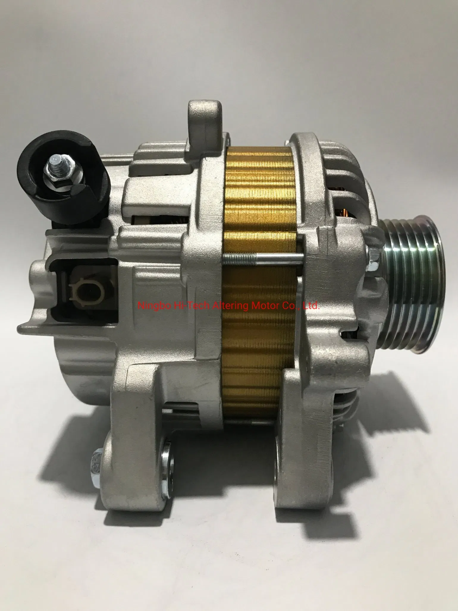 Генератор 12V 95A Lester 11537 для Mitsubishi, Isuzu