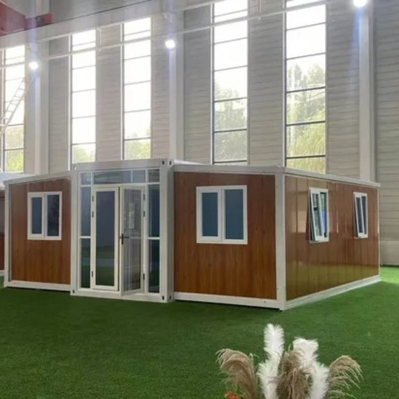 Expandable and Foldable Tiny House for Modern Living