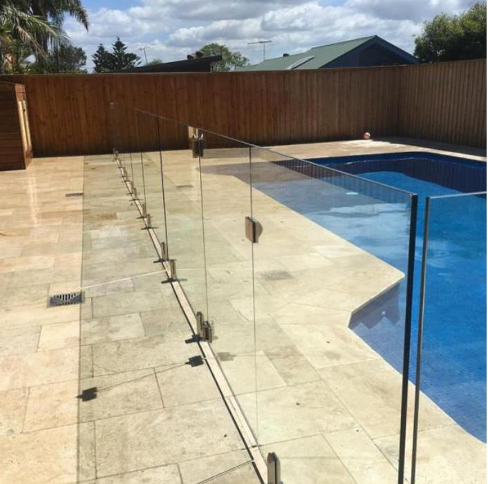Modern Design Glass Swimming Pool Fence Railing for Swimming Pool