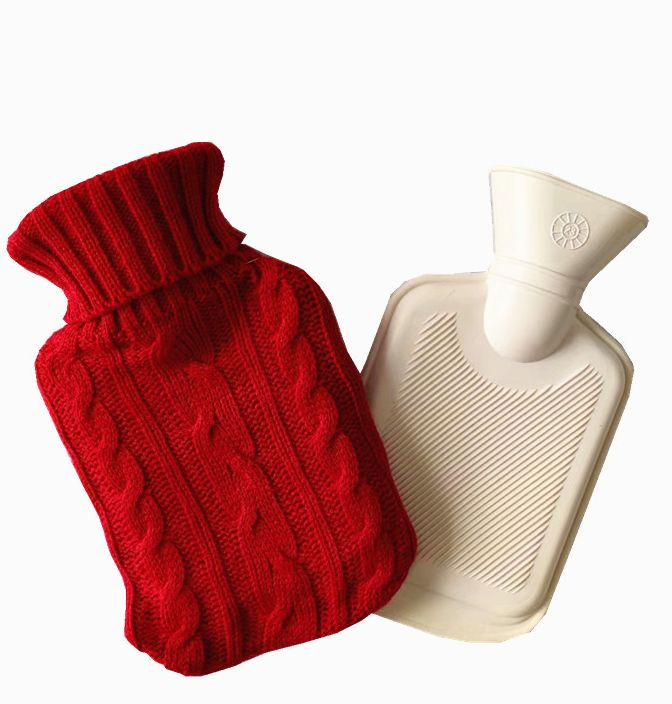 OEM Manufacture Pure Color Cable Knitted Rubber Hot Water Bag Bottle Cover for Winter