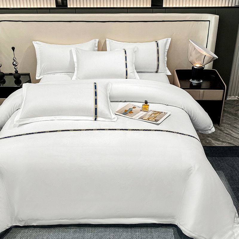 ODM/OEM Hotel Supplier Custom Embroidery Webbing Duvet Comforter Quilt Cover Wholesale Microfiber Bed Sheets Bedding Set for Five Star Hotel Guesthouse