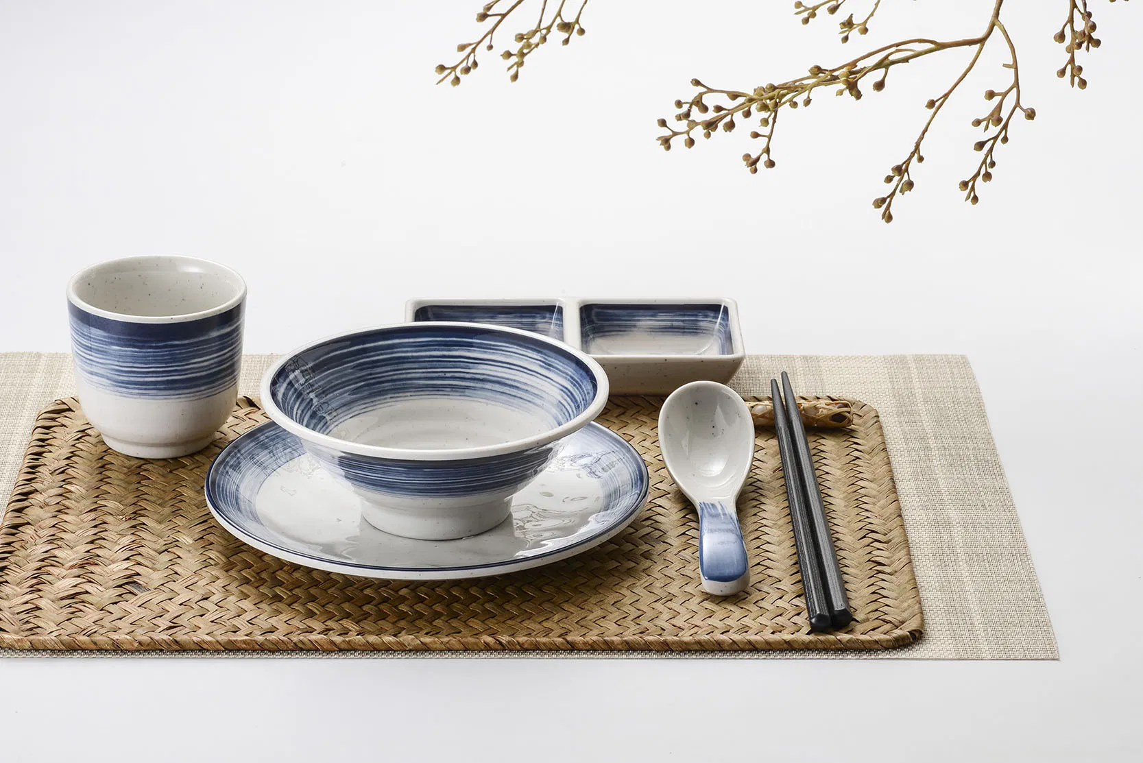 2023 New Design Blue Lines Design Melamine 2-Divided Soy Sauce Dish Plate