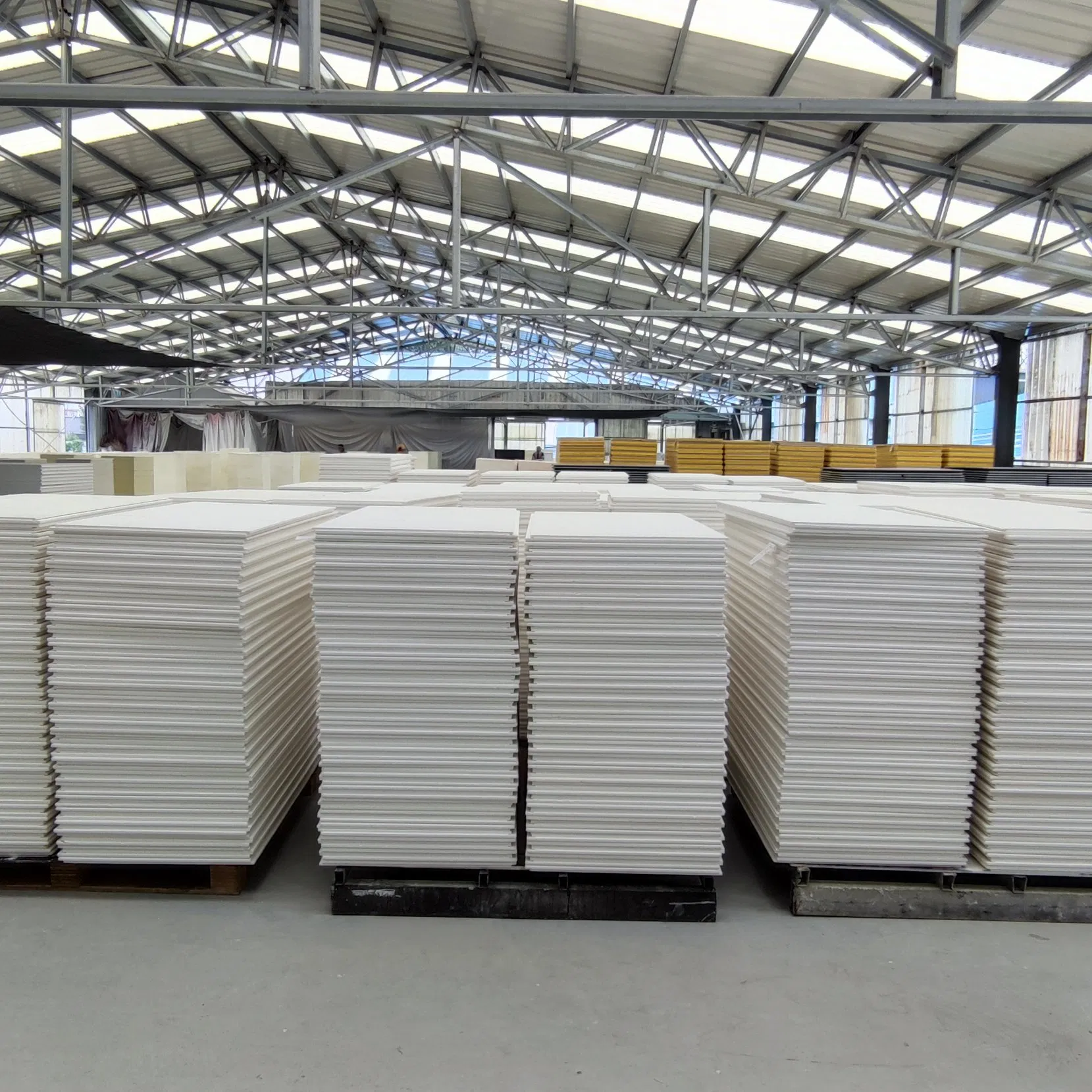 Factory Direct Sales Openable Concealed Edge 22mm Thick Fiberglass Acoustic Ceiling Tile